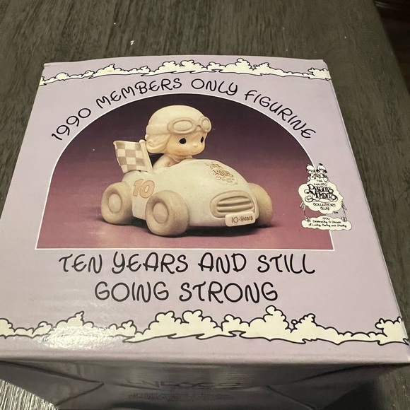 1990 precious moments 10 years and still going strong figuring - Picture 2 of 3